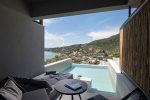 deluxe-double-with-private-pool-sea-view-04